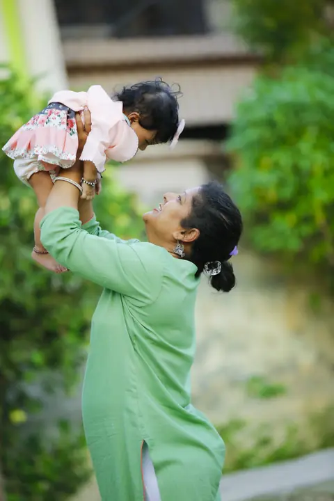 Baby and maternity photoshoot in Gurgaon by Chirag Photo World